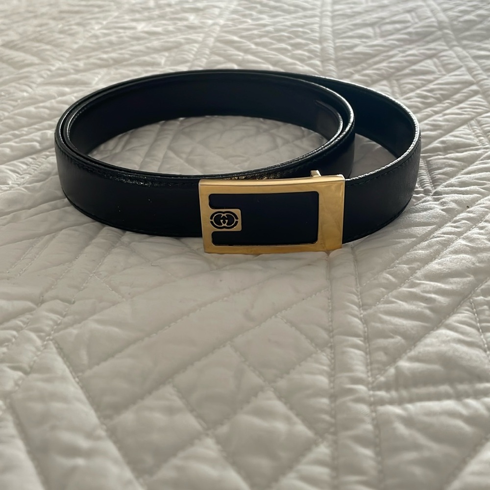 Man’s Gucci belt